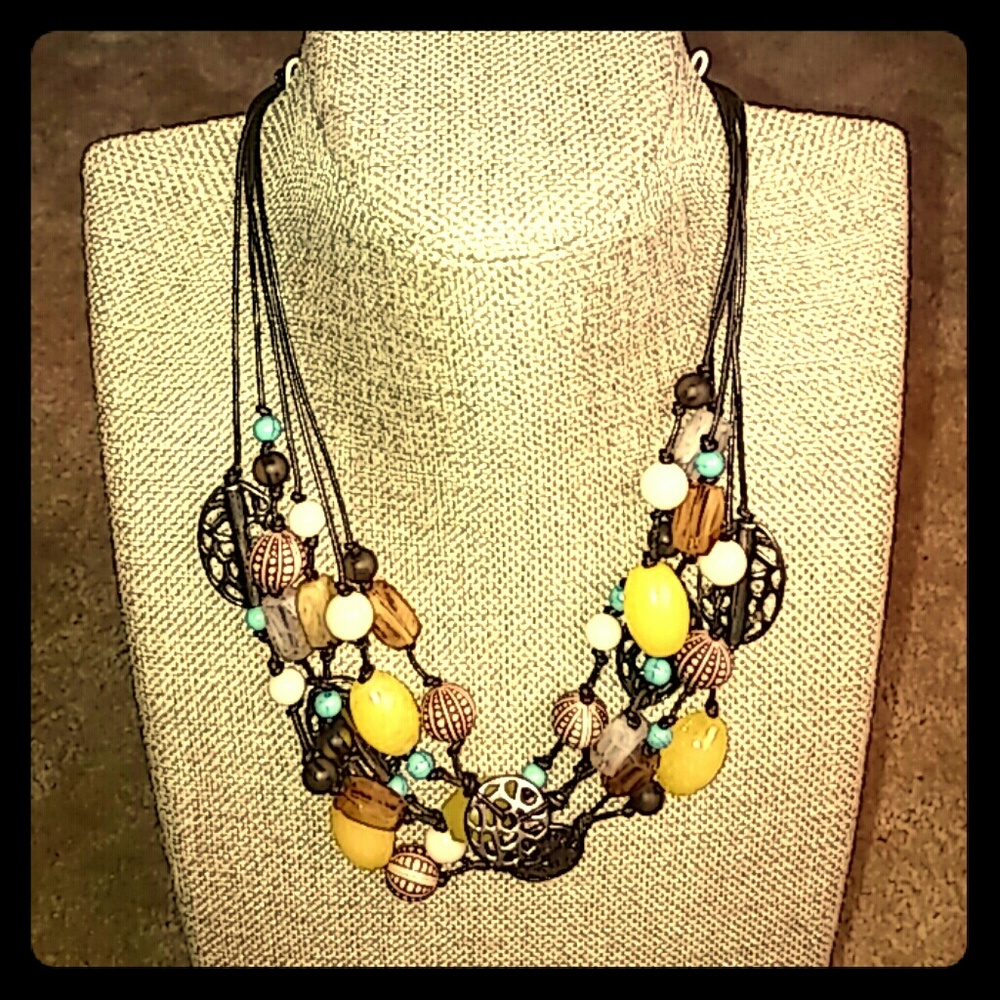 Premier Designs - Del Monte Necklace